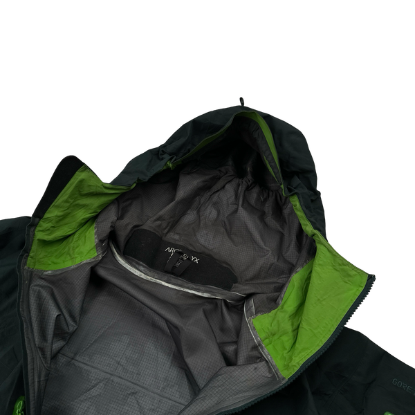 Arcteryx Green Lightweight Gore-tex Pro Zipped Hooded Jacket - Large