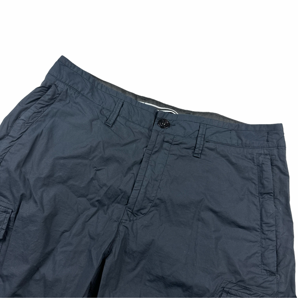 Stone Island 2021 Navy Paracadute Cargo Shorts - Small