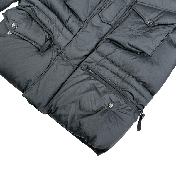 ワンピース YILON MADE Cutout check op Gray Full Rib Half Button Jumper in Gunmetal | C.P. Company | EQVVS