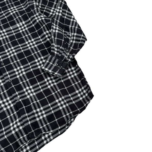 Burberry Check Flannel Buttoned Shirt - Large