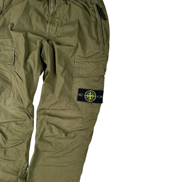 Stone Island 2021 Khaki Regular Tapered Cargo Trousers - 30"
