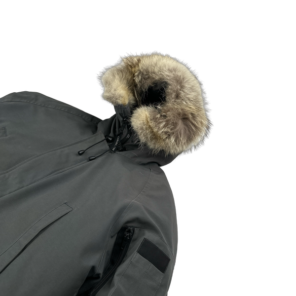 Canada Goose Charcoal Chilliwack Coyote Fur Hood Puffer - Medium