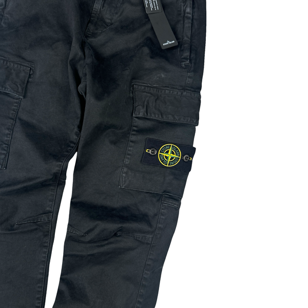 Stone Island 2022 Black RE T Cargo Trousers - 28"