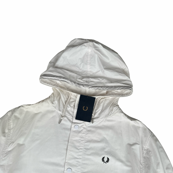 Fred Perry White Lightweight Long Fishtail Jacket - Large