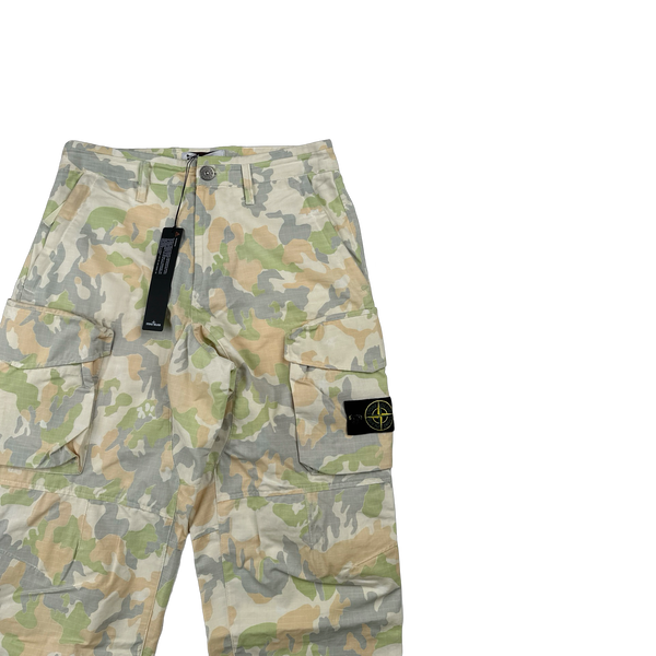 Stone Island x Supreme 2022 Ice Camo Cargo Trousers - 30"