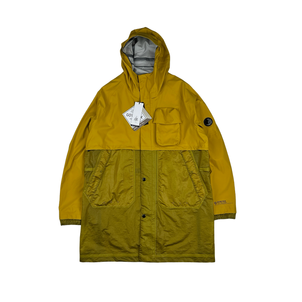 CP Company Yellow Gore-Tex Infinium Waterproof Lens Viewer Jacket - XXL