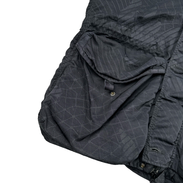 CP Company Black M Bossed Quilted Goggle Jacket - Medium