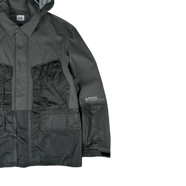 CP Company Grey Goretex Infinium Zipped Shell Goggle Jacket - Small
