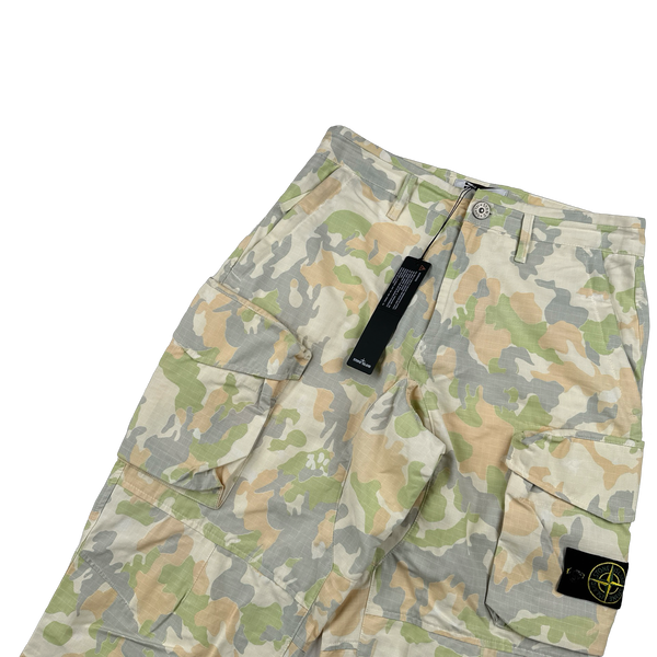 Stone Island x Supreme 2022 Ice Camo Cargo Trousers - 30"