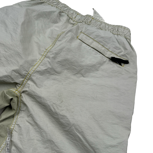 Stone Island 2019 Sage Green Tela Placcatta Compass Summer Shorts - 28"