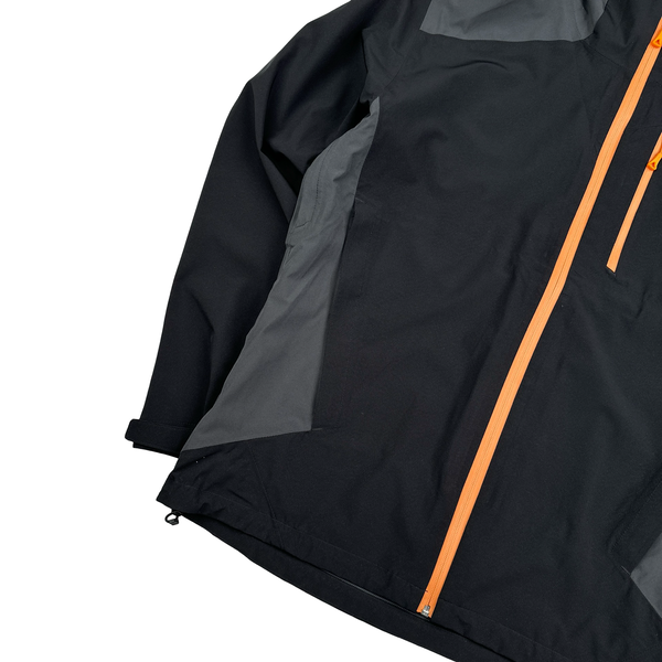 North Face Black Dryvent Waterproof Jacket - Large