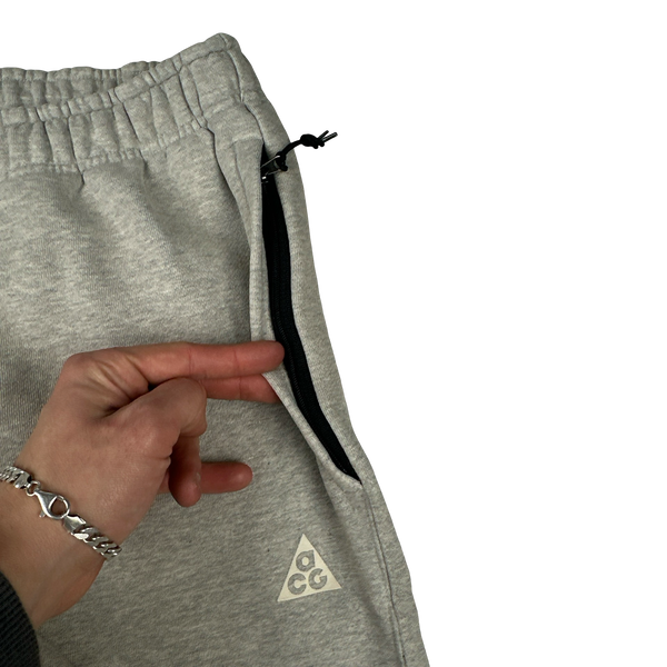 Nike ACG Baggy Cotton Therma Fit Joggers - Medium