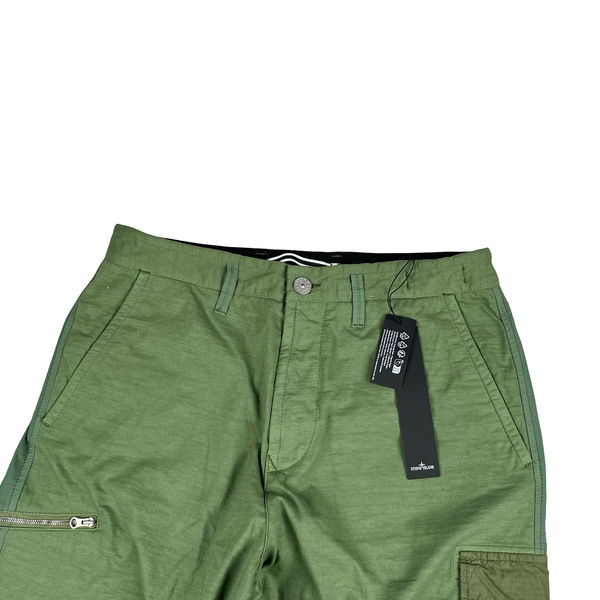 Stone Island 2023 Loose Fit Cargos Green Twill TC Trousers - Small & Medium