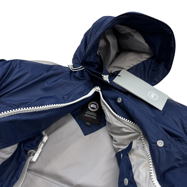 Canada Goose Snow Mantra Goose Filled Winter Expedition Jacket - Medium