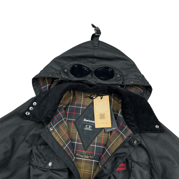 CP Company x Barbour Multi Pocket 500 Mille Waxed Jacket - Medium