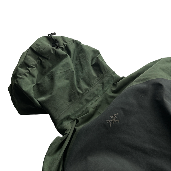 Arcteryx Green Goretex Asymmetric Windbreaker Jacket - Large