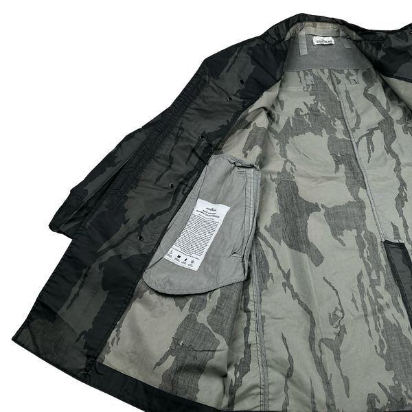 Stone Island 2015 Reverse Colour Process Flowing Camo Raso Gommato Trench Coat - Medium