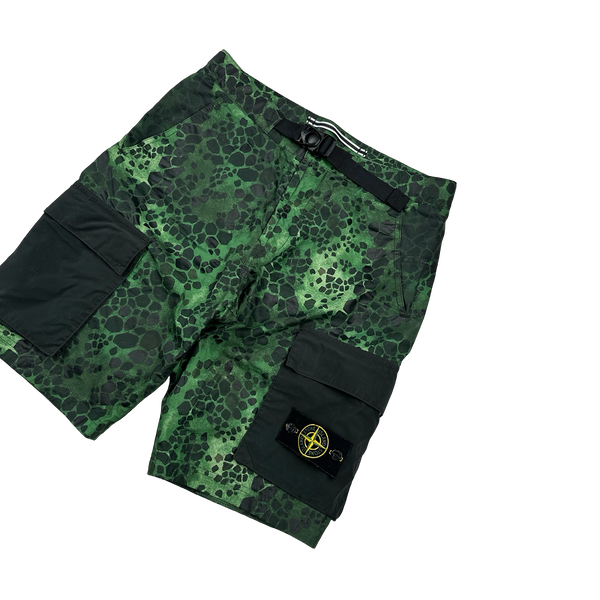 Stone Island 2018 Alligator Green Camo Shorts - 30"