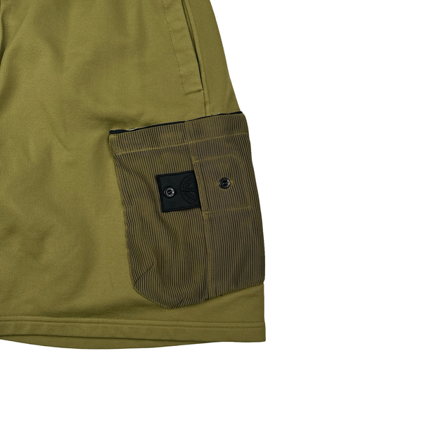 Stone Island 2021 Shadow Project Olive Green Garment Dyed Mesh Cargo Pocket Shorts - XL