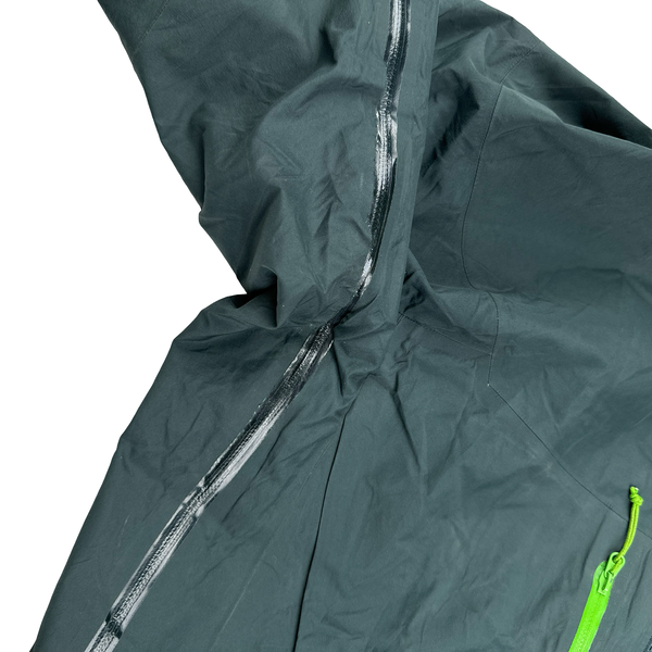 Arcteryx Green Lightweight Gore-tex Pro Zipped Hooded Jacket - Large
