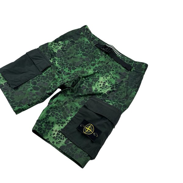 Stone Island 2018 Alligator Green Camo Shorts - 30"