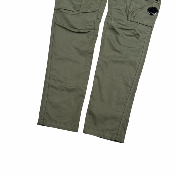 CP Company Khaki Ergonomic Fit Cargo Trousers - 32"