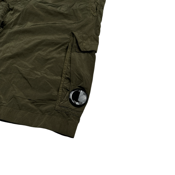 CP Company Khaki Green Chrome Lens Viewer Cargo Shorts - Medium