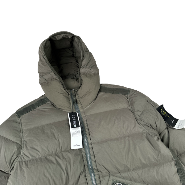Stone Island 2024 Khaki Seamless Tunnel Nylon Down TC - Large