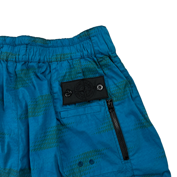 Stone island shadow shorts deals