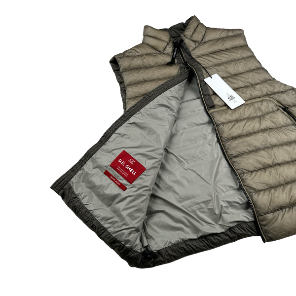CP Company Tan DD Shell Down Filled Lens Viewer Gilet - Medium