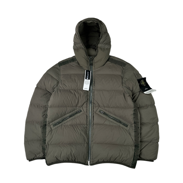 Stone Island 2024 Khaki Seamless Tunnel Nylon Down TC - Large