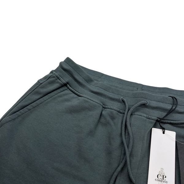 CP Company Grey Cotton Diagonal Raised Fleece Cargo Shorts - Small