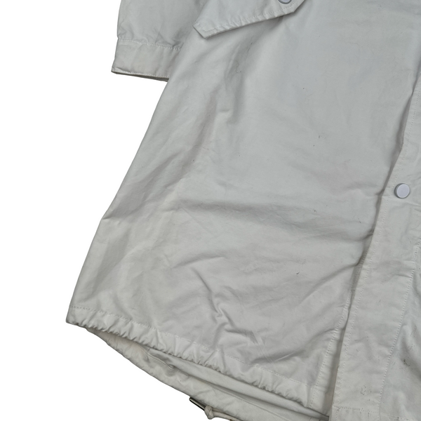 Fred Perry White Lightweight Long Fishtail Jacket - Large