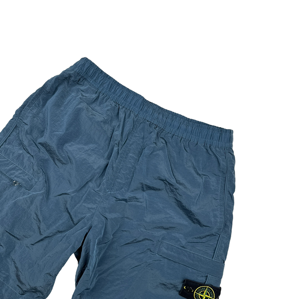 Stone Island 2022 Blue Nylon Metal Loose Fit Cargo Shorts - Large