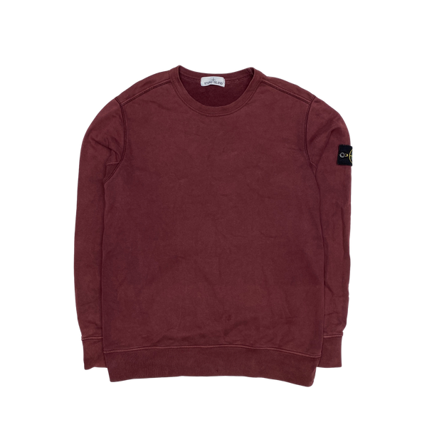 Burgundy stone island jumper discount