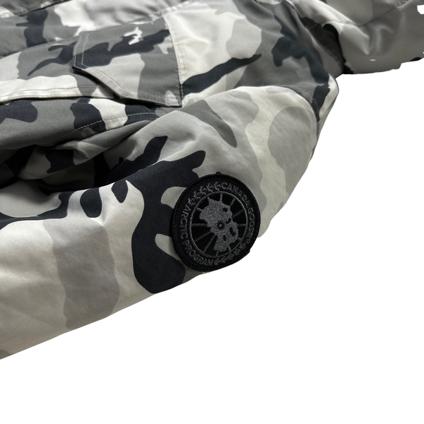 Canada Goose Black Label White Snow Camo Down Filled Parka - Small