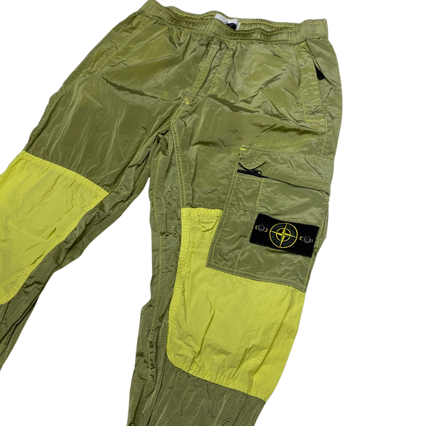 Stone Island 2019 Yellow Nylon Metal Rip Stop Cargos