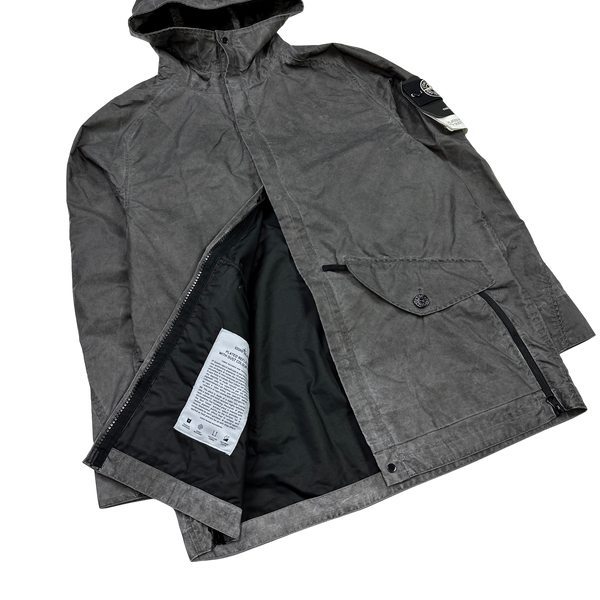 Stone island shop dust reflective jacket