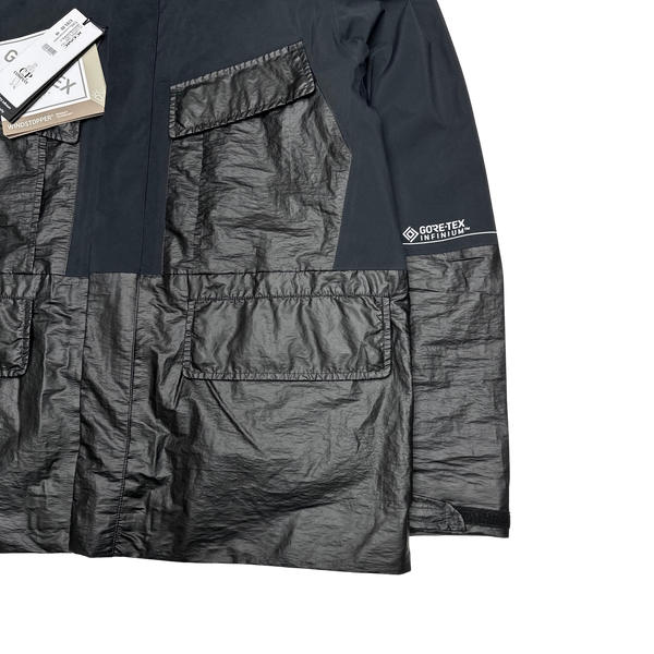 CP Company Black Gore-Tex Infinium Waterproof Goggle Jacket - Medium