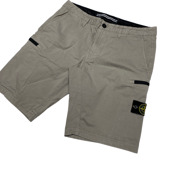 Stone Island 2018 Slim Beige Cargo Shorts