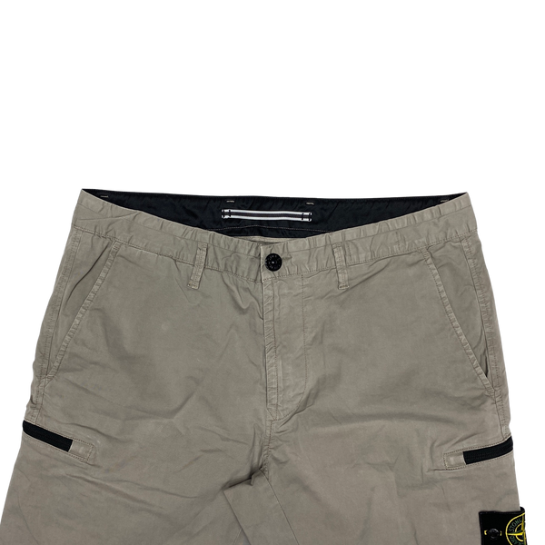 Stone Island 2018 Slim Beige Cargo Shorts