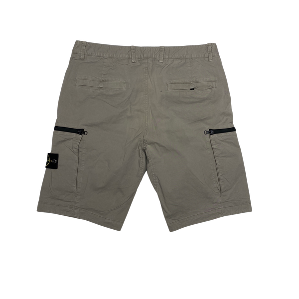 Stone Island 2018 Slim Beige Cargo Shorts