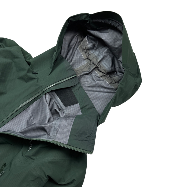 Arcteryx Green Beta AR Goretex Windbreaker Jacket﻿ - Medium